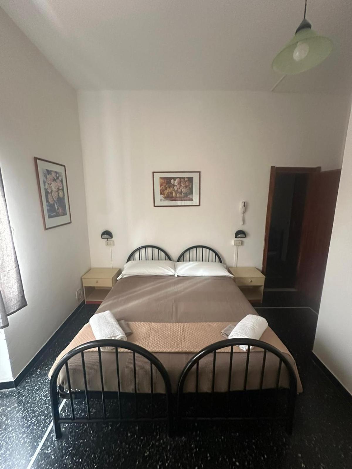 Hotel La Pineta Cogoleto Ngoại thất bức ảnh
