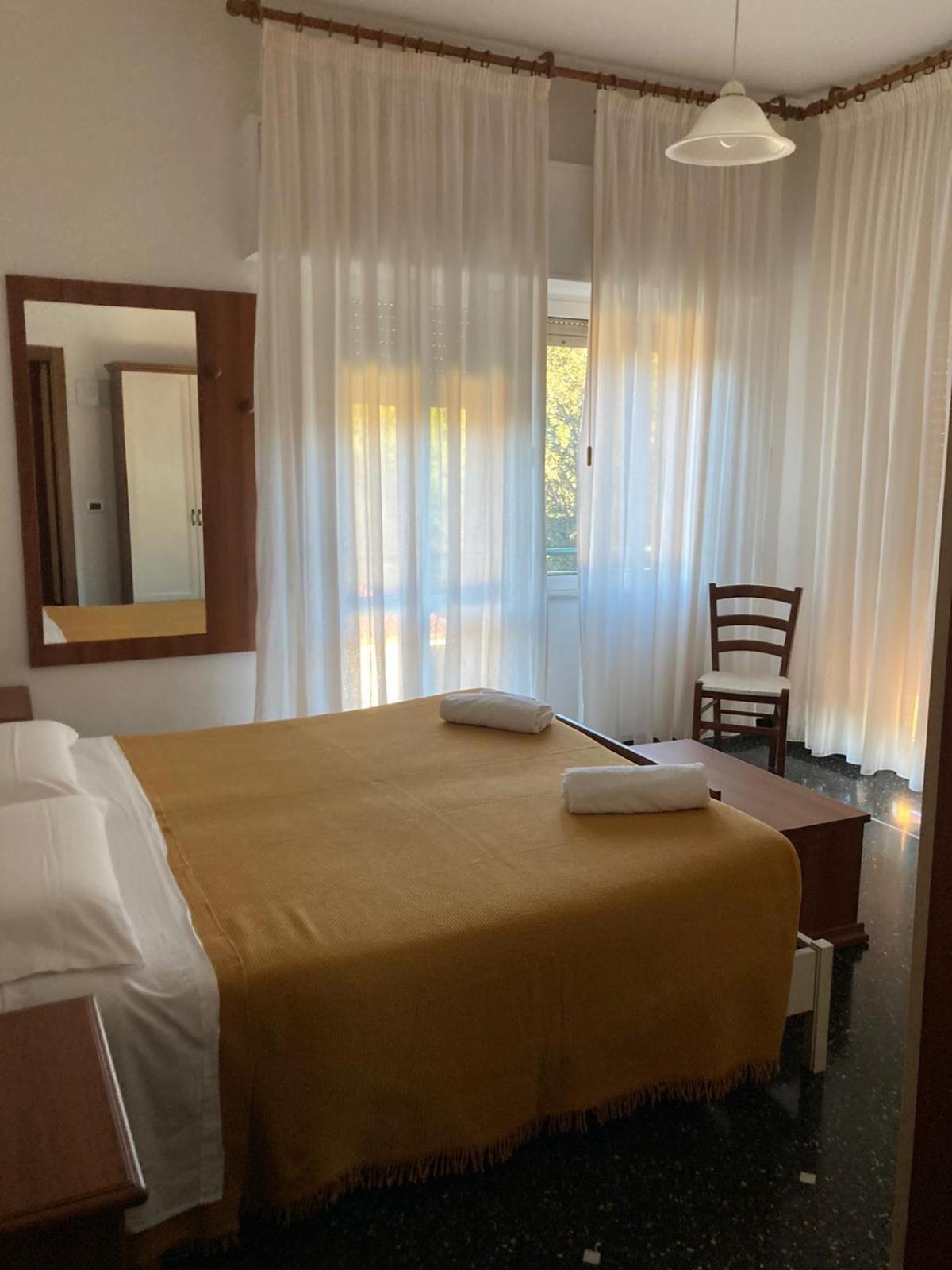 Hotel La Pineta Cogoleto Ngoại thất bức ảnh